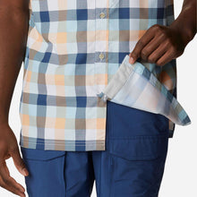 Load image into Gallery viewer, Áo Sơ Mi Ngắn Tay Chống Nắng Nam Columbia Super Slack Tide™ Camp - Trắng - Supersports Vietnam