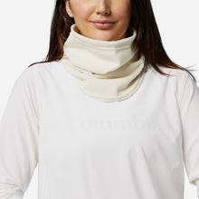 Tải hình ảnh vào trình xem Thư viện, Khăn Thể Thao Đa Năng Giữ Ấm Columbia Trail Shaker™ - Trắng - Supersports Vietnam