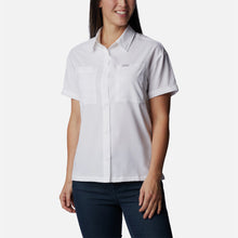 Load image into Gallery viewer, Áo Sơ Mi Tay Ngắn Nữ Columbia Silver Ridge Utility™ Short Sleeve - Trắng - Supersports Vietnam