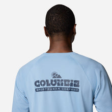 Load image into Gallery viewer, Áo Thun Dài Tay Nam Columbia Alpine Chill™ Pro Graphic Long Sleeve Crew - Xanh Dương - Supersports Vietnam