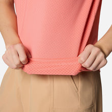 Load image into Gallery viewer, Áo Thun Tay Ngắn Nữ Columbia Wild Springs™ Short Sleeve - Hồng - Supersports Vietnam
