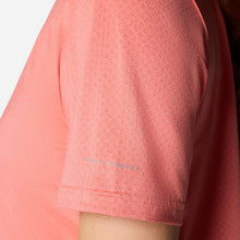 Load image into Gallery viewer, Áo Thun Tay Ngắn Nữ Columbia Wild Springs™ Short Sleeve - Hồng - Supersports Vietnam
