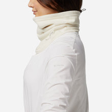 Tải hình ảnh vào trình xem Thư viện, Khăn Thể Thao Đa Năng Giữ Ấm Columbia Trail Shaker™ - Trắng - Supersports Vietnam
