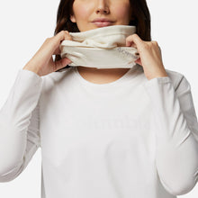 Tải hình ảnh vào trình xem Thư viện, Khăn Thể Thao Đa Năng Giữ Ấm Columbia Trail Shaker™ - Trắng - Supersports Vietnam
