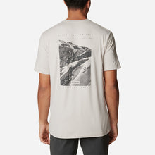 Load image into Gallery viewer, Áo Thun Ngắn Tay Nam Columbia Tech Trail™ Graphic - Trắng - Supersports Vietnam
