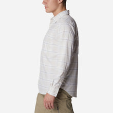 Load image into Gallery viewer, Áo Sơ Mi Dài Tay Nam Columbia Silver Ridge™ Utility Lite Plaid - Trắng - Supersports Vietnam
