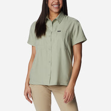Load image into Gallery viewer, Áo Sơ Mi Tay Ngắn Nữ Columbia Silver Ridge Utility™ Short Sleeve - Xanh Lá - Supersports Vietnam

