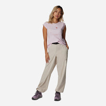 Load image into Gallery viewer, Áo Thun Tay Ngắn Nữ Columbia Sloan Ridge™ Graphic - Hồng - Supersports Vietnam
