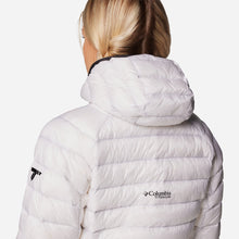 Tải hình ảnh vào trình xem Thư viện, Áo Khoác Nữ Columbia Arctic Crest™ Down Hooded - Trắng - Supersports Vietnam
