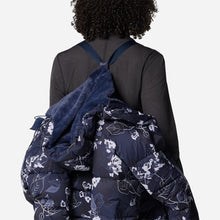 Load image into Gallery viewer, Áo Khoác Nữ Columbia Boundless Days™ Print Long Down - Xanh Navy - Supersports Vietnam
