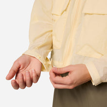 Tải hình ảnh vào trình xem Thư viện, Áo Khoác Nữ Columbia Paracutie™ Cropped Cargo Windbreaker - Vàng - Supersports Vietnam
