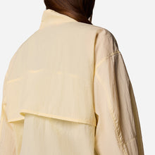 Tải hình ảnh vào trình xem Thư viện, Áo Khoác Nữ Columbia Paracutie™ Cropped Cargo Windbreaker - Vàng - Supersports Vietnam
