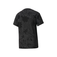 Tải hình ảnh vào trình xem Thư viện, Áo Thun Tay Ngắn Thể Thao Nữ Puma Classics AOP
