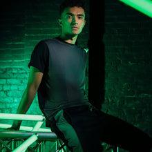 Load image into Gallery viewer, Áo Thun Nam LFC Geometric Print
