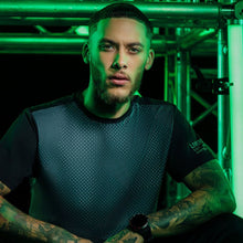 Load image into Gallery viewer, Áo Thun Nam LFC Geometric Print
