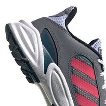 Load image into Gallery viewer, Giày Chạy Bộ Nữ Adidas 90S Valasion
