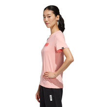 Load image into Gallery viewer, Áo Tay Ngắn Thể Thao Nữ Adidas Boxed Logo Graphic
