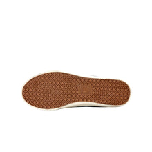 Tải hình ảnh vào trình xem Thư viện, Giày Thời Trang Unisex Fila Classic Kicks B
